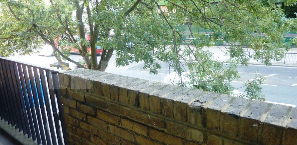 			LARGE 3/4 BED MINUTES TO BAYSWATER! , 3 Bedroom, 1 bath, 1 reception Flat			 Harrow Road , ROYAL OAK / LITTLE VENICE